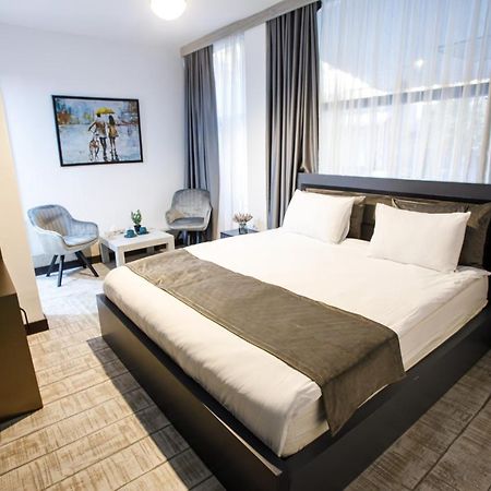 The Phoenix Boutique Hotel Єреван Екстер'єр фото