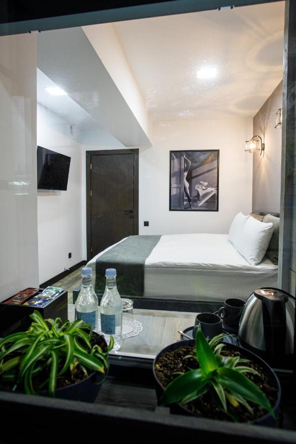 The Phoenix Boutique Hotel Єреван Екстер'єр фото